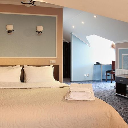 Harvest Hotel Vinnytsia Ngoại thất bức ảnh
