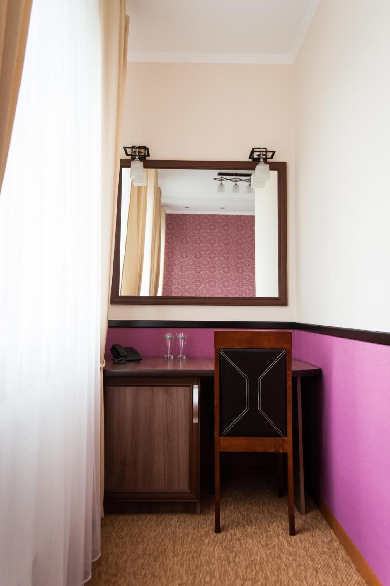 Harvest Hotel Vinnytsia Ngoại thất bức ảnh