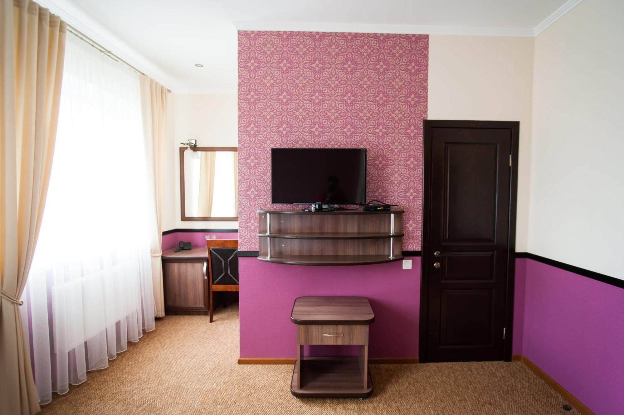 Harvest Hotel Vinnytsia Ngoại thất bức ảnh