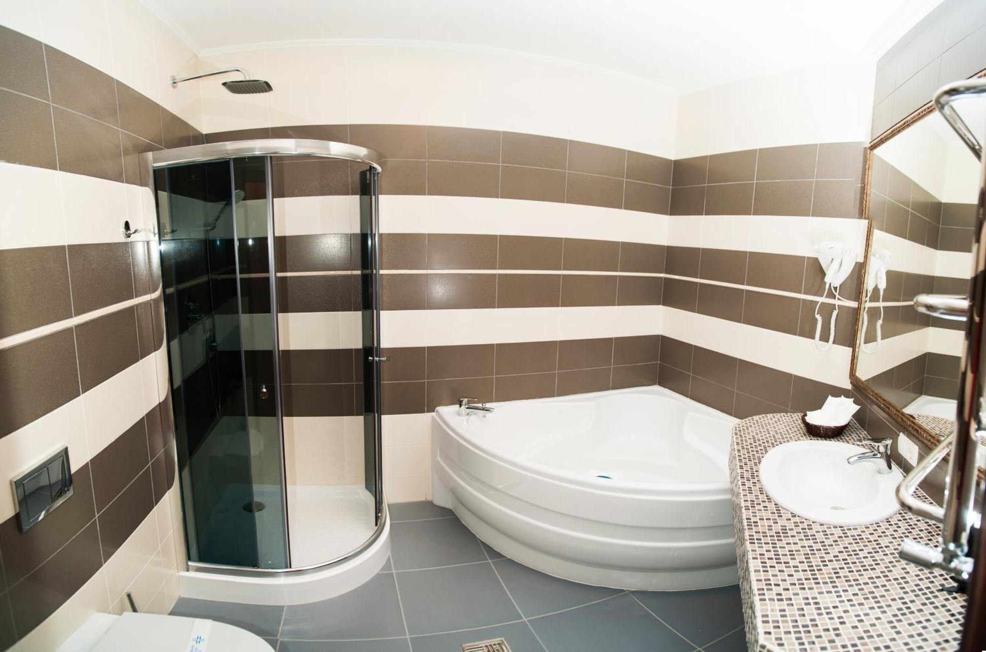 Harvest Hotel Vinnytsia Ngoại thất bức ảnh