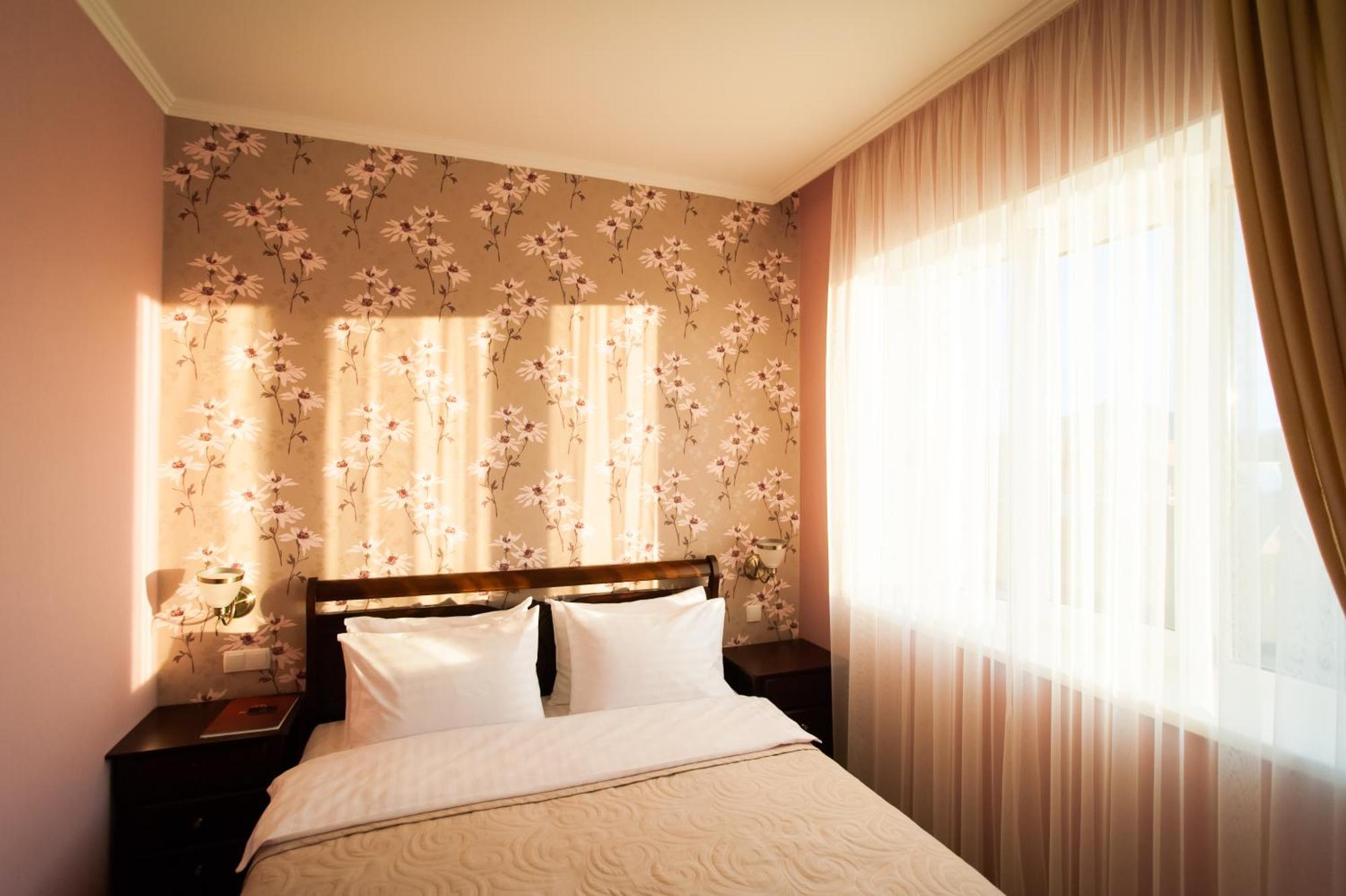 Harvest Hotel Vinnytsia Ngoại thất bức ảnh
