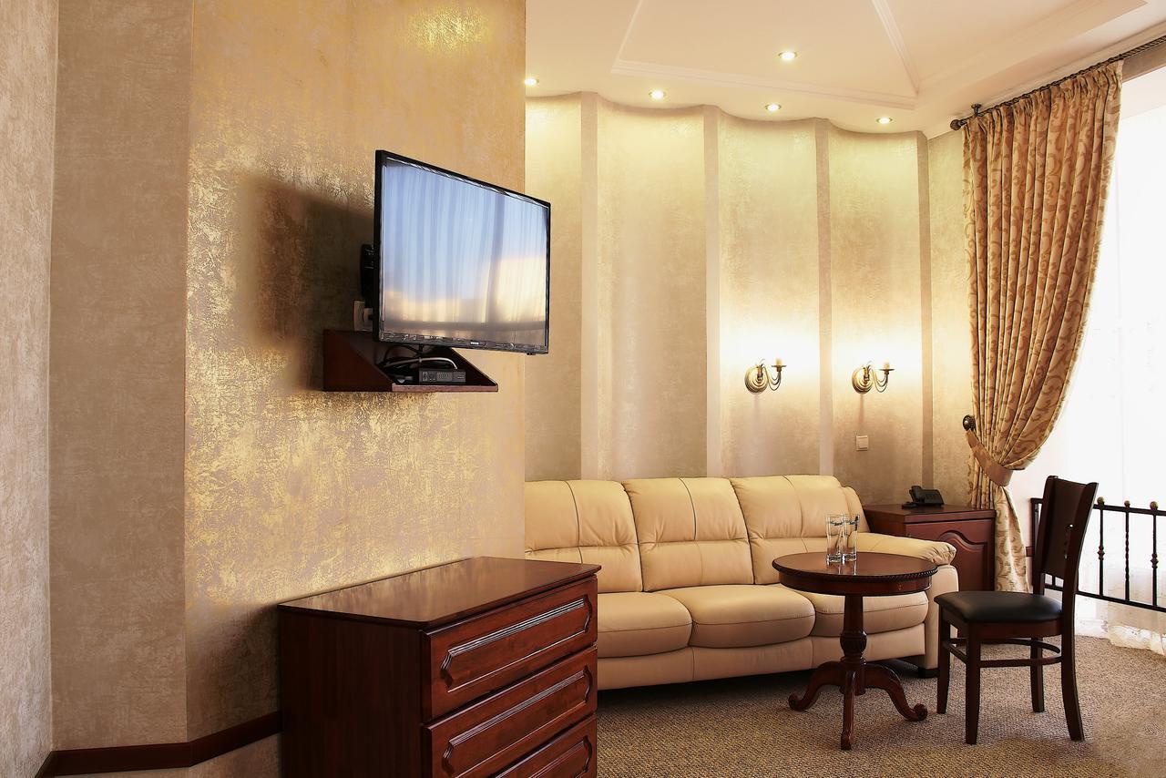 Harvest Hotel Vinnytsia Ngoại thất bức ảnh