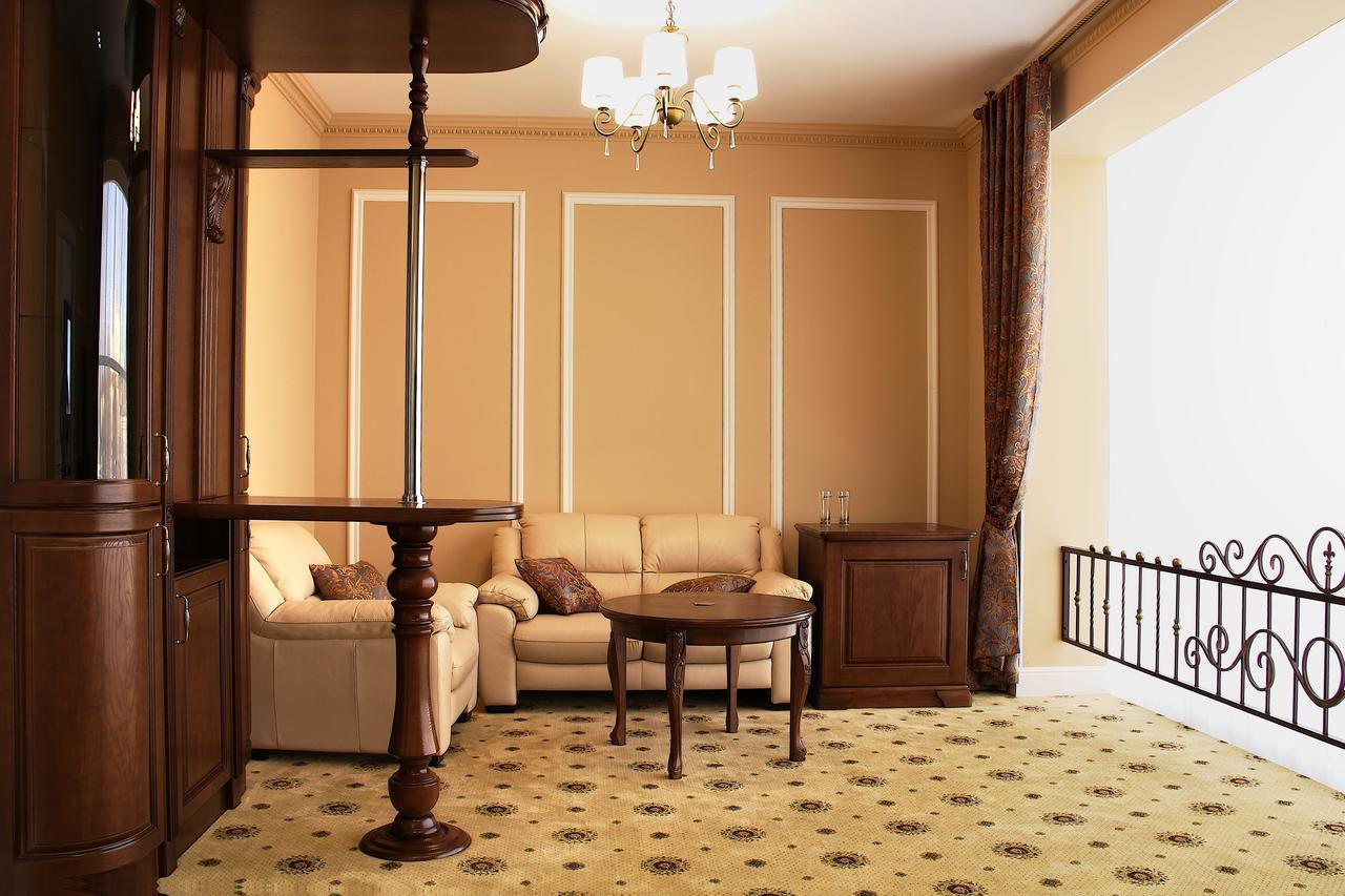 Harvest Hotel Vinnytsia Ngoại thất bức ảnh
