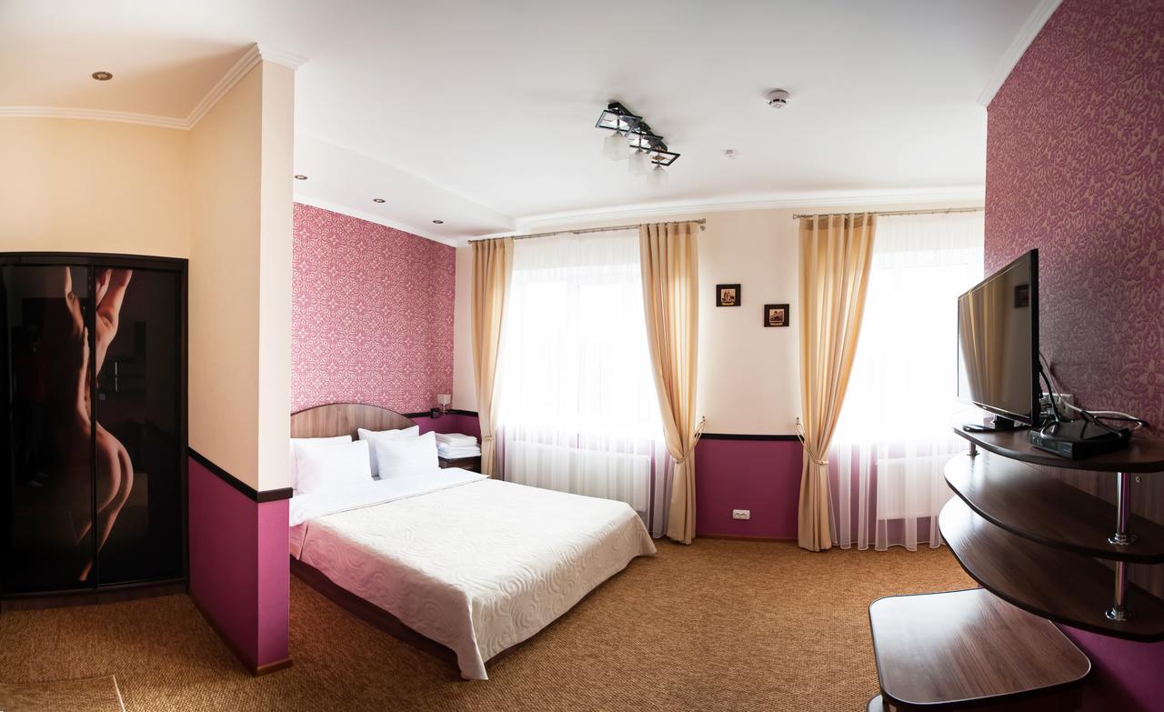 Harvest Hotel Vinnytsia Ngoại thất bức ảnh