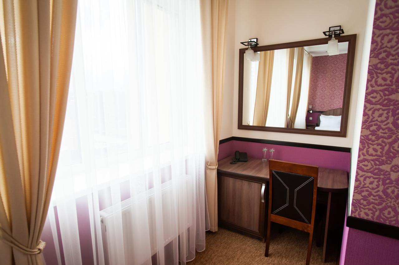 Harvest Hotel Vinnytsia Ngoại thất bức ảnh