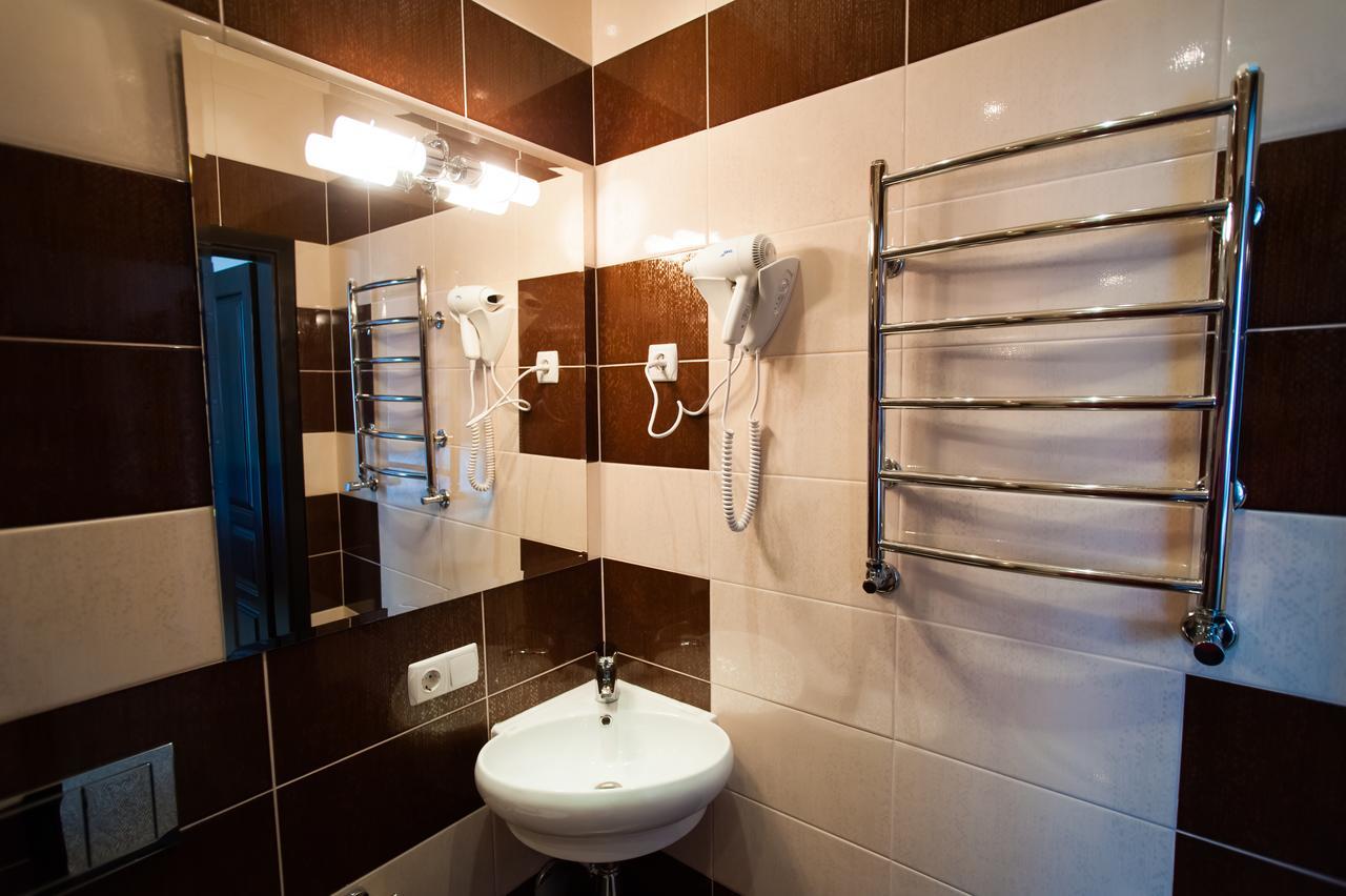 Harvest Hotel Vinnytsia Ngoại thất bức ảnh