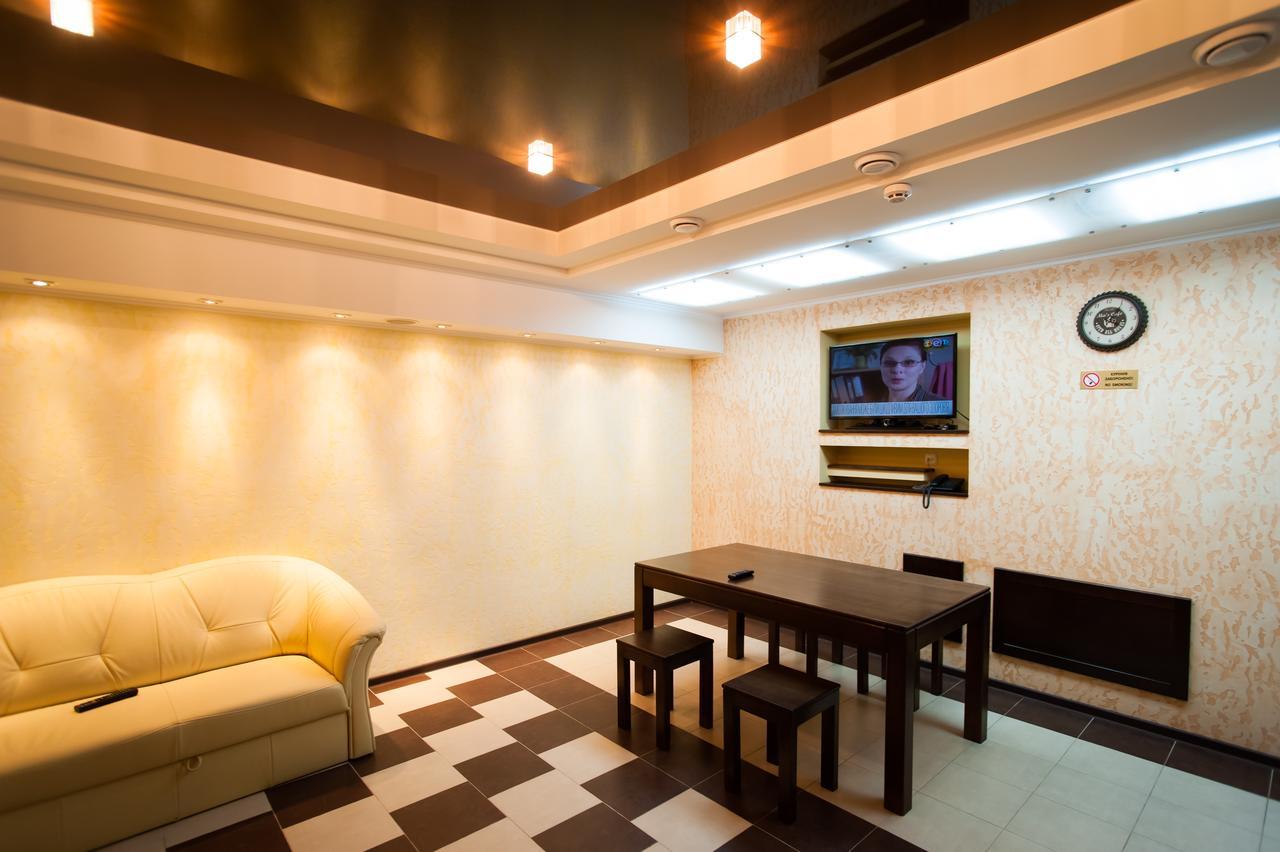 Harvest Hotel Vinnytsia Ngoại thất bức ảnh