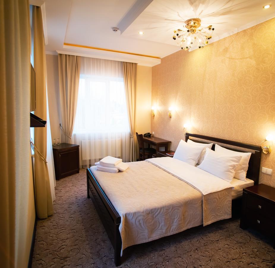 Harvest Hotel Vinnytsia Ngoại thất bức ảnh