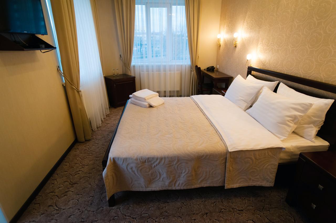 Harvest Hotel Vinnytsia Ngoại thất bức ảnh